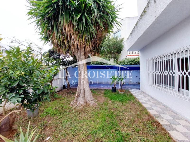 Villa S+4 à La Marsa